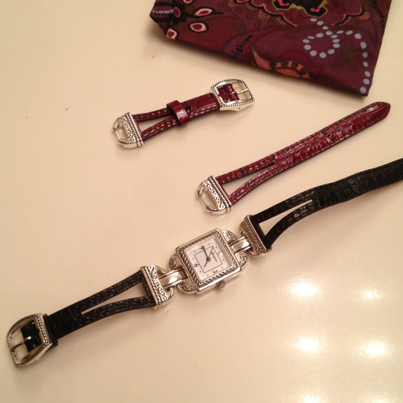 SOLD- ⭐⭐⭐⭐Brighton Watch w/Reverse Bands