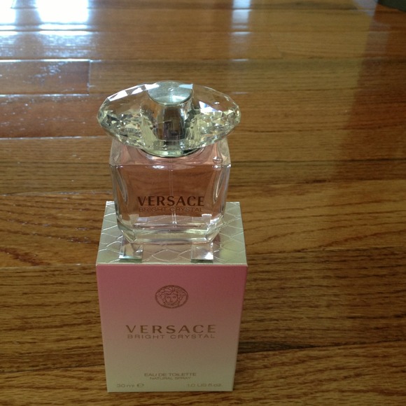 💢SOLD💢Versace Bright Crystal Perfume 1.0 oz