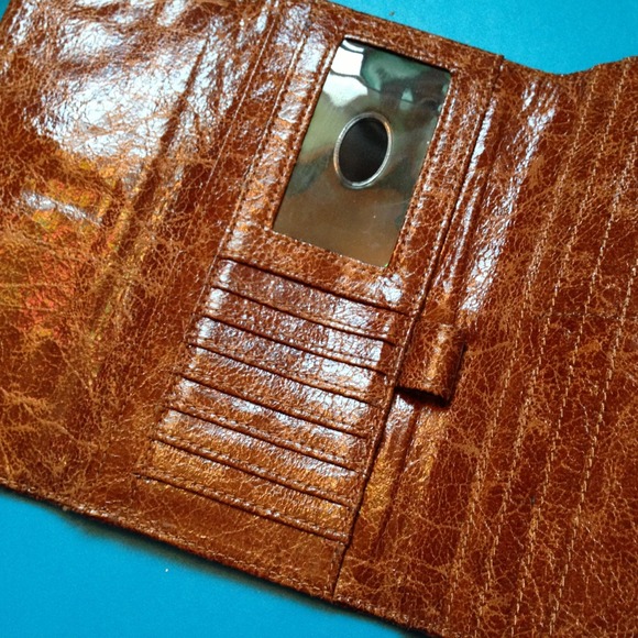 Brand New GUESS Wallet Denim/Camel! - Picture 2 of 2