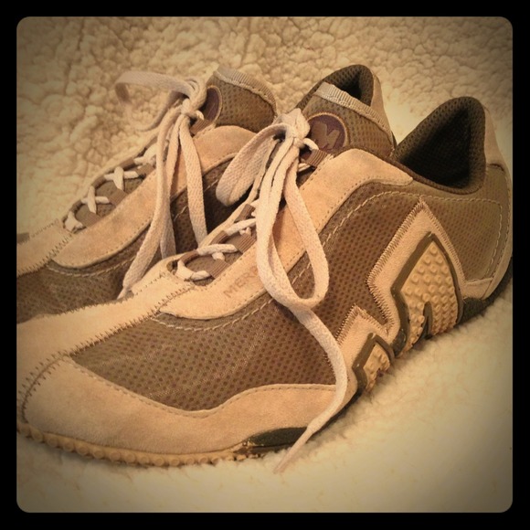 🔷Merrell Tennis Shoes - 9