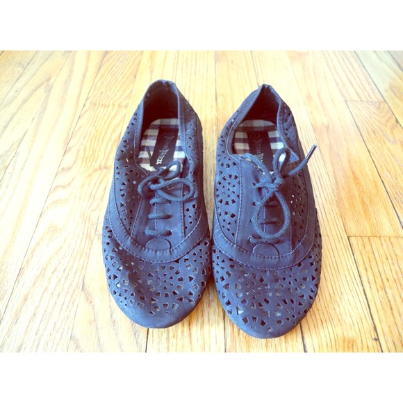 Black flats