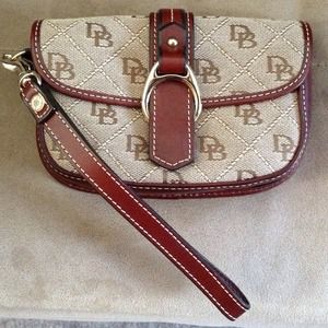 Dooney & Bourke Wristlet