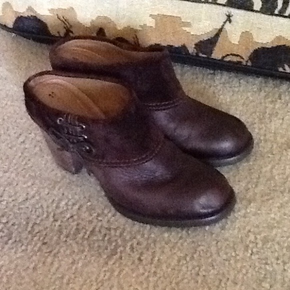 Clog boot