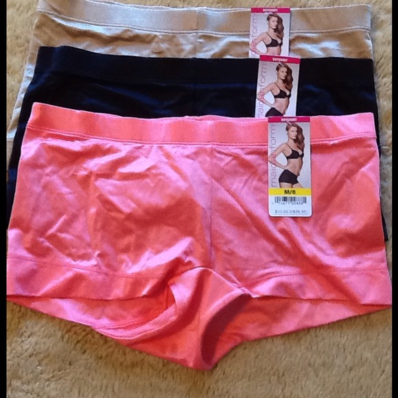 Butt lifting underwear NWT