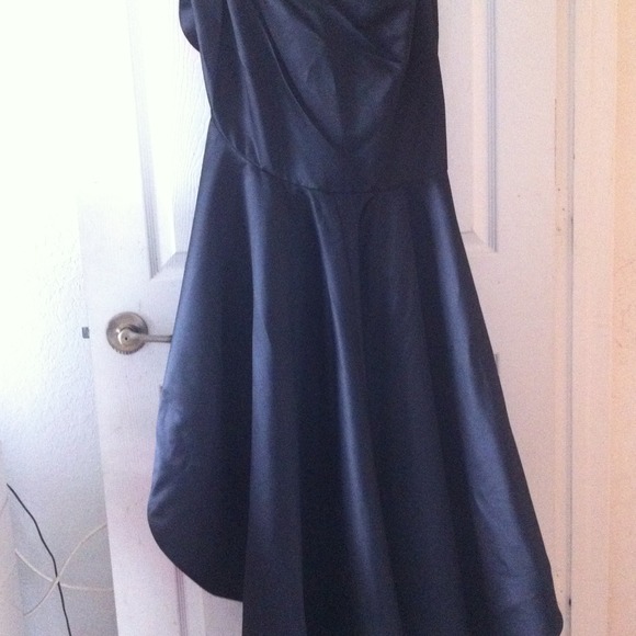 Prom dress - Picture 4 of 4
