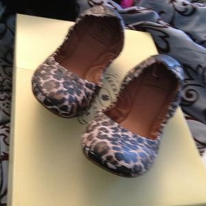 Lucky brand leather flats