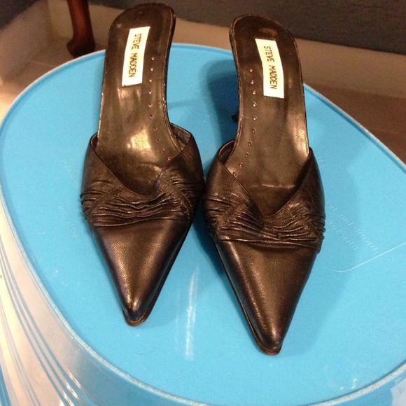 Kitten heels