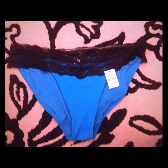 Vs lace bottoms