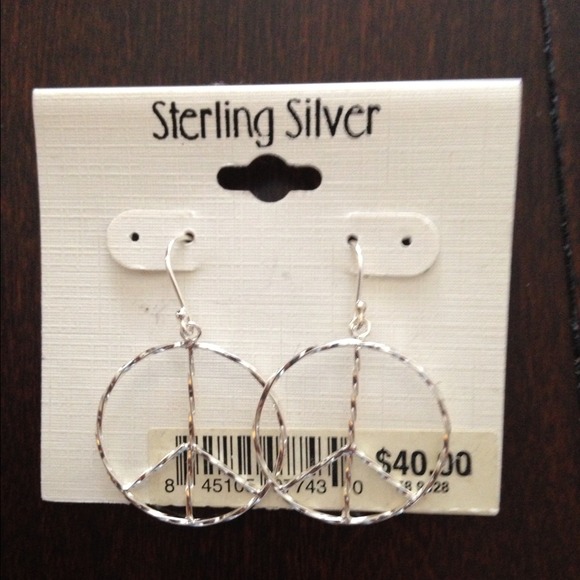 Earring 100% Sterling Silver!!! - Picture 1 of 1