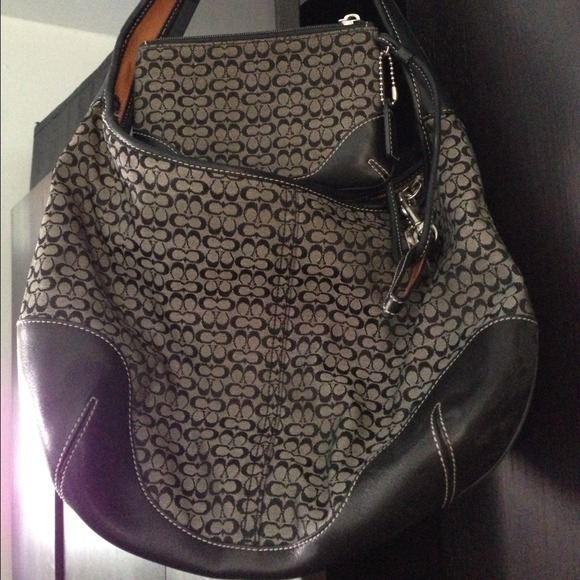 Signature Coach Handbag & Whristlet
