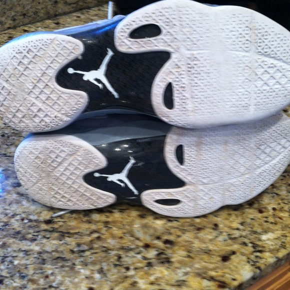 Nike Air Jordan's - Picture 2 of 2