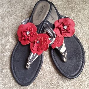 👠RESERVED 4 starmle👠Fun summer sandals