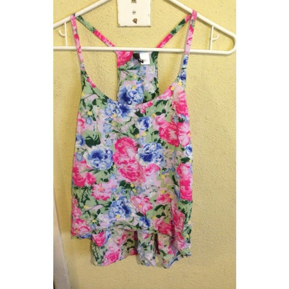 Beautiful Floral high low shirt