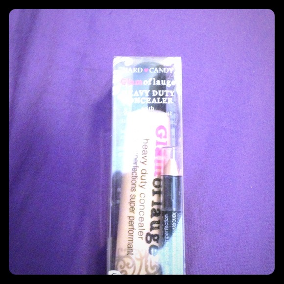 Glamoflauge concealer