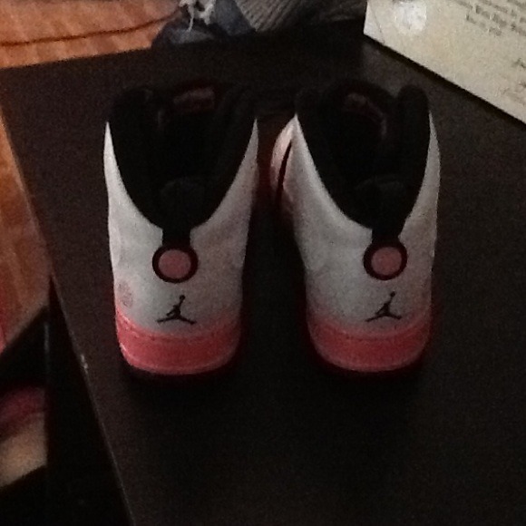 AJF Jordan's 👟 - Picture 2 of 3