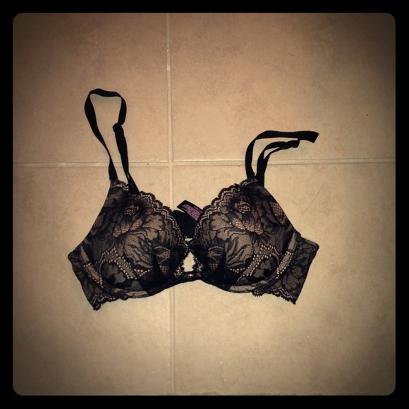 Victorias Secret Fabulous Bra!🚫sold🚫