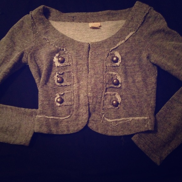 Reserved Day trip Long sleeve cropped top