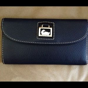 Dooney & Bourke Wallet