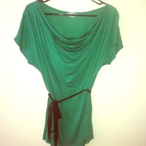 Emerald green scoop neck shirt