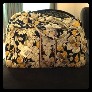 Vera Bradley Bundle! weekender bag and wristlet