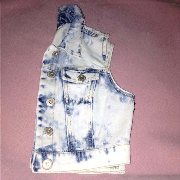 White and blue demin vest