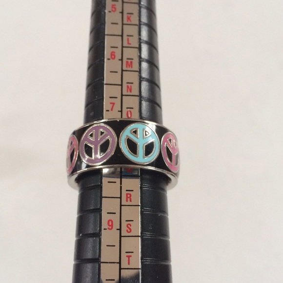 Authentic Vintage Coach Ring - Picture 4 of 5