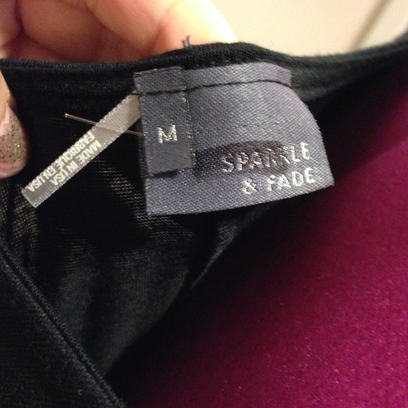 🚫SOLD🚫Black Maxi Dress with Lace Cutouts - Picture 4 of 4