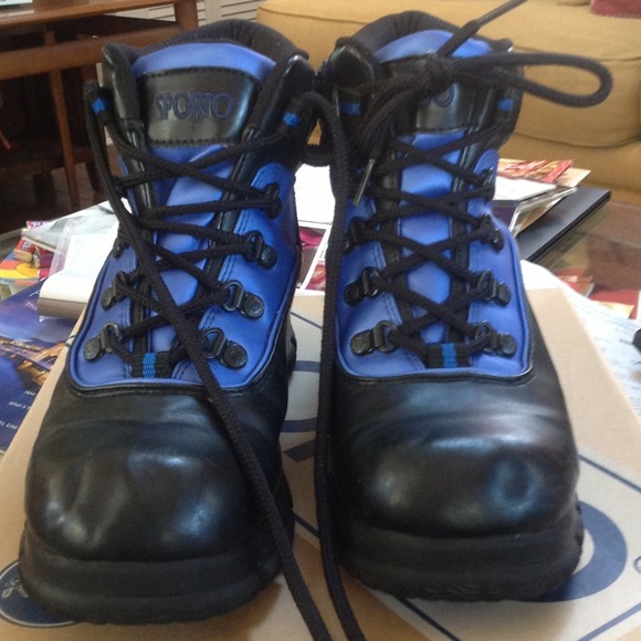 Sorto "Blue Shark" snow boots. Size 9