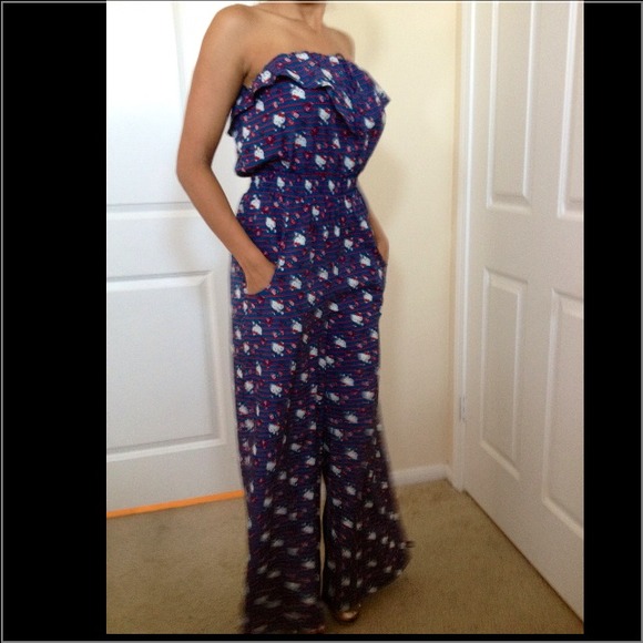 💙💙hello kitty Jumpsuit💙💙 - Picture 3 of 4
