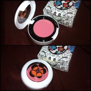 MAC Free to Be eyeshadow (Liberty of London)