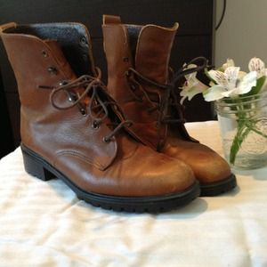 Vintage Eddie Bauer combat boots