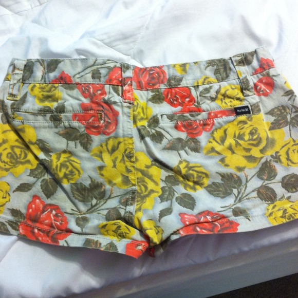 Hurley Floral Print Shorts - Picture 2 of 2