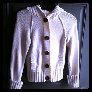 Cream snap hooded sweater