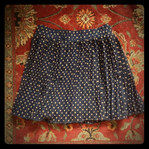 Forever 21 skirt w/ lace slip shorts