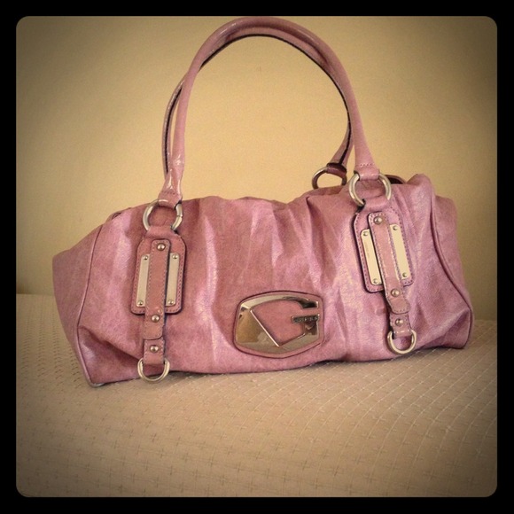 SOLD Guess handbag 👛SOLD