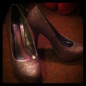 Glitter Pumps!