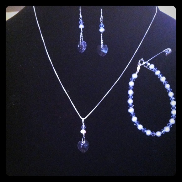 Fresh water pearl,SwarovskiCrystal,sterling silver