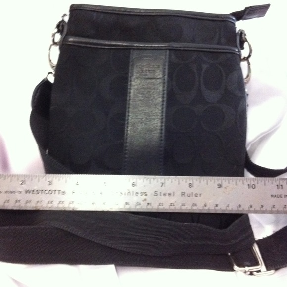 Cross body coach purse -HOLD-
