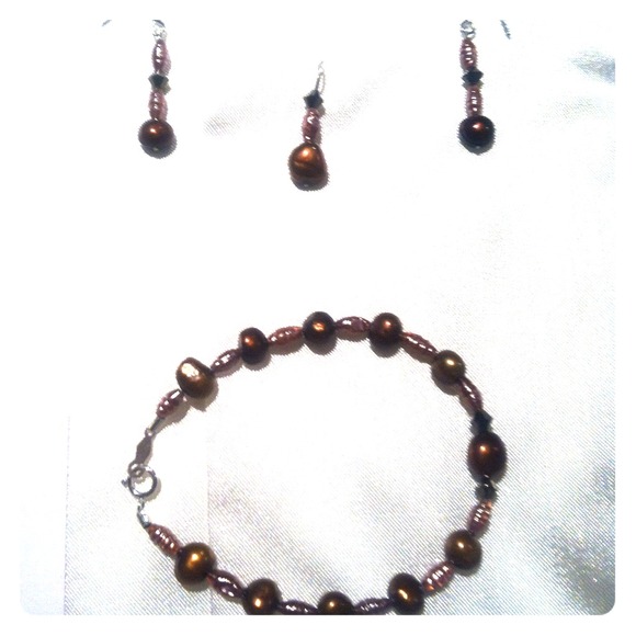 Fresh water pearl,SwarovskiCrystal,SterlingSilver