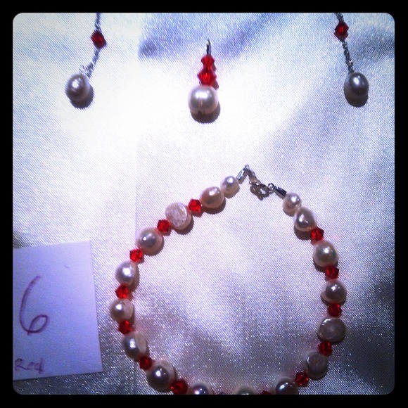 Fresh water pearl,SwarovskiCrystal,SterlingSilver