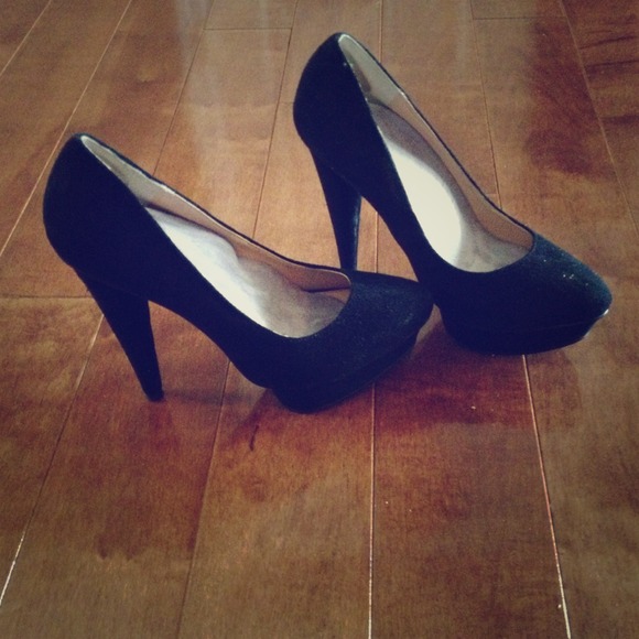 Colin Stuart heels