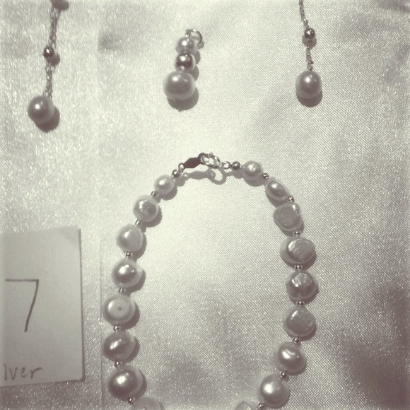 Fresh water pearls w/ sterling silver