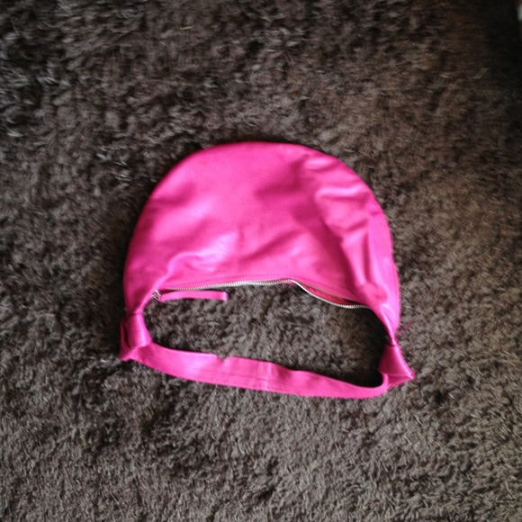 Banana Republic hit pink leather purse. - Picture 2 of 2