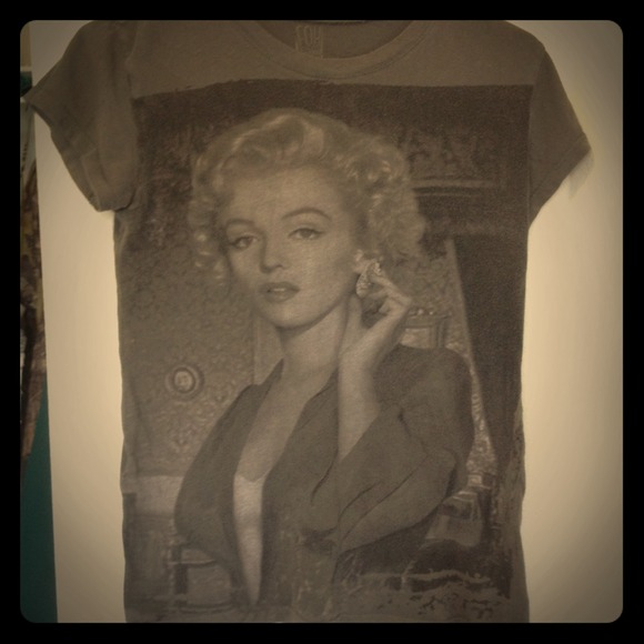 Marilyn Monroe tee