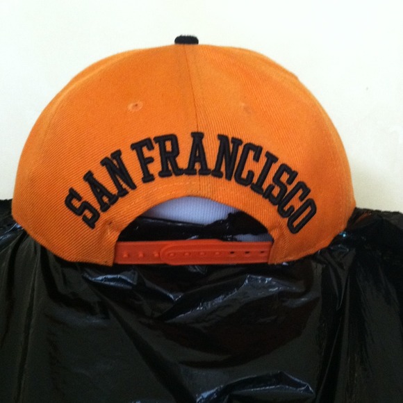 Hat - Picture 2 of 4