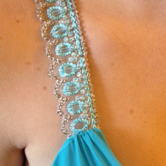 ✋🚥TRADED🚥✋👗Blue Chiffon and Lace Dress👗 - Picture 2 of 4