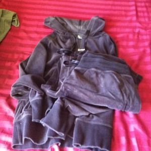 •••On hold•••••Sweat pant suit