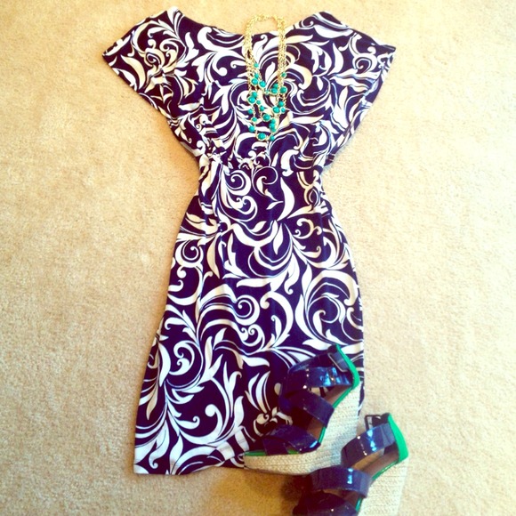 SOLD in Bundle- Navy & White Swirl Dress