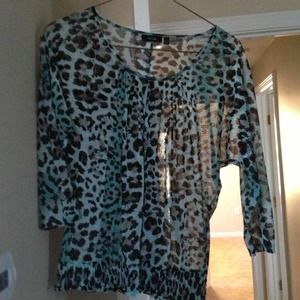 Pretty 3/4 length top