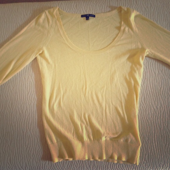 Gap summer weight sweater